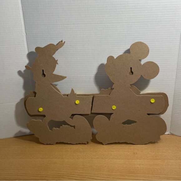 Vtg Walt Disney Productions Mickey Donald Wooden Wall Coat Rack w 4 Hooks 1982 - Picture 4 of 8